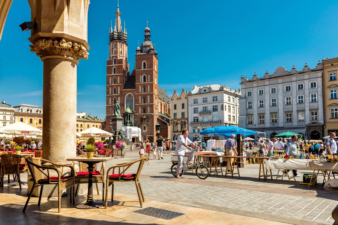 Reise til Krakow - Norwegian Holidays: Lavpris på flyreiser og hotell - din  neste ferie finner du her